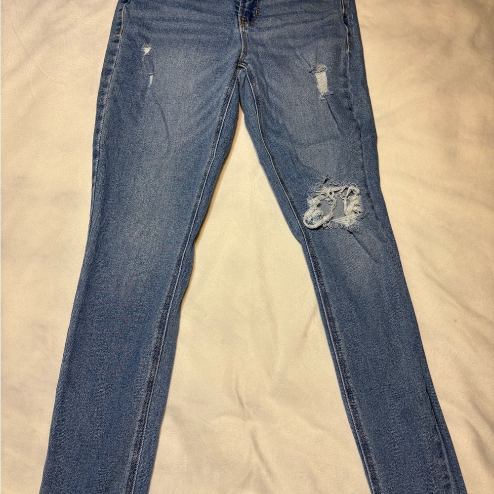 Old Navy Light Blue Distressed Skinny Jeans